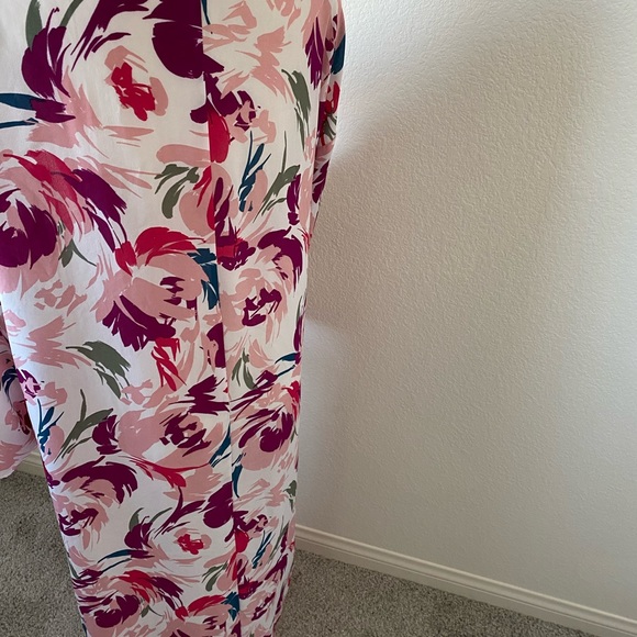 Camino/ Cover-up - Picture 1 of 3